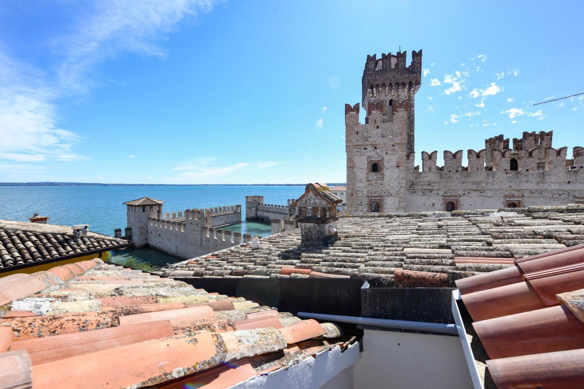 Locanda Carolina Valerio Catullo Сирмионе Экстерьер фото